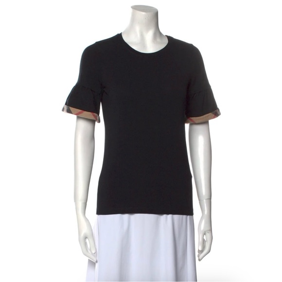 BURBERRY Crew Neck Short Sleeve T-Shirt
Size: XL. Pit to pit: 20 inches. - Picture 2 of 8